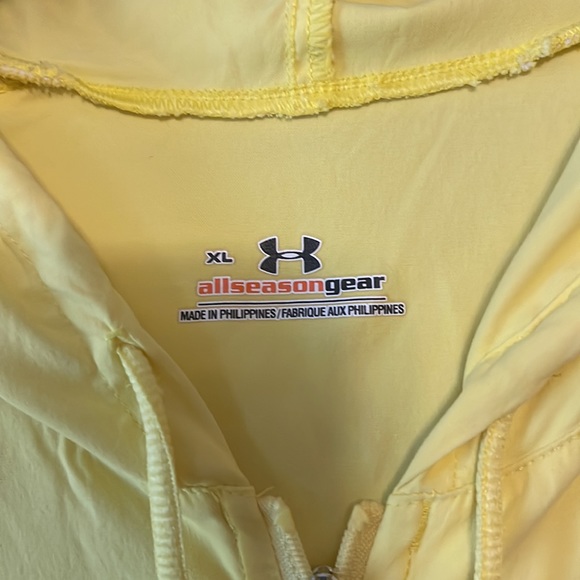 Under Armour Vest, Size XL - Picture 3 of 4